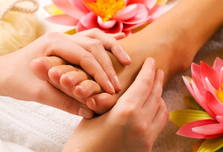 Foot massage at jeju spa