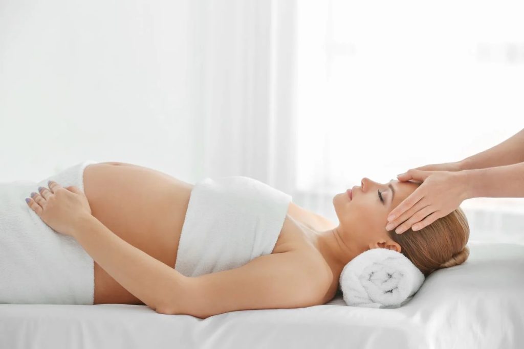 Relaxing for pregnant women​